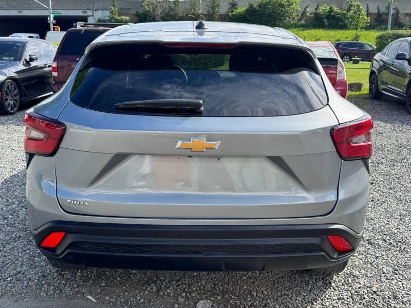 2024 Chevrolet Trax LS