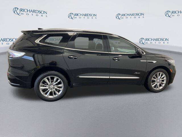 2023 Buick Enclave Avenir