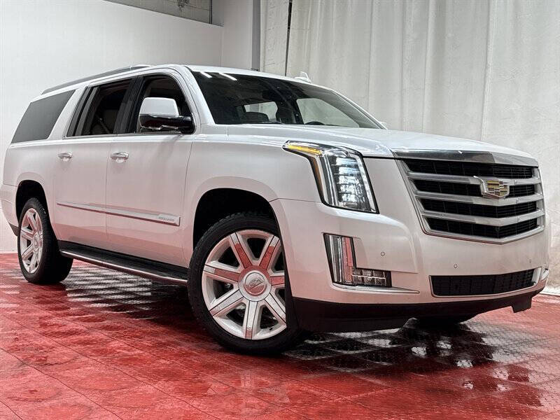 2016 Cadillac Escalade ESV Luxury Collection