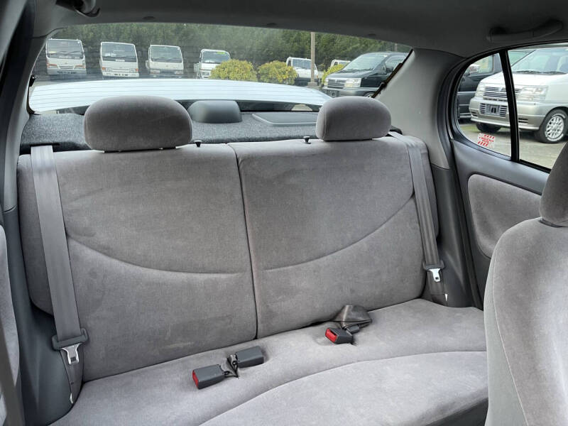 2000 Toyota Platz Echo