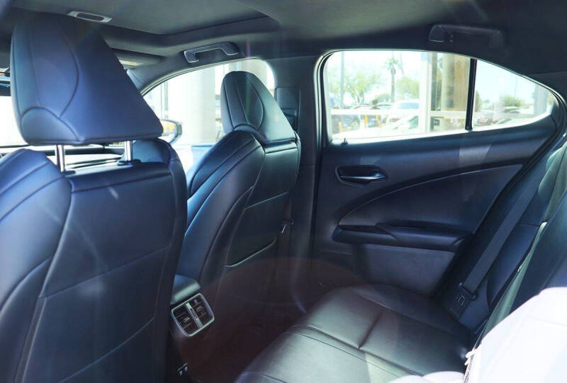 2019 Lexus UX 200 F SPORT