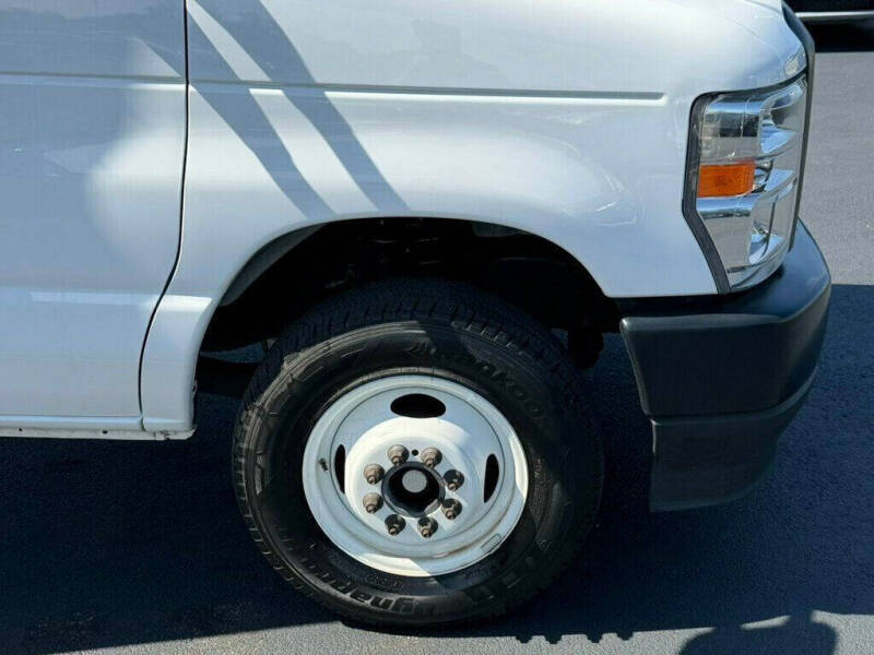 2024 Ford E-Series
