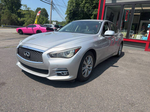 2015 Infiniti Q50 Premium