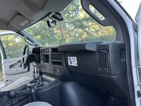 2017 Chevrolet Express 2500