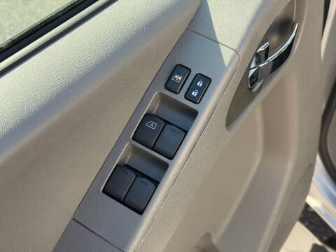 2011 Nissan Frontier SV V6