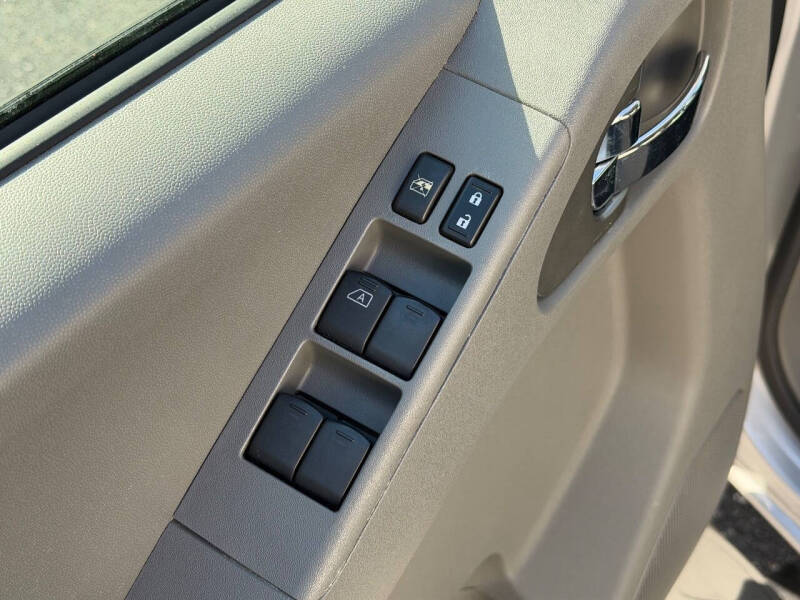 2011 Nissan Frontier SV V6