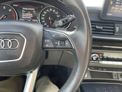 2019 Audi Q5 quattro Premium 45 TFSI