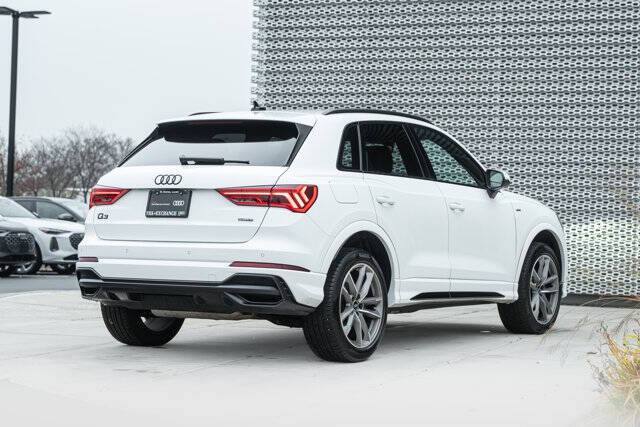 2022 Audi Q3 quattro S line Prem Plus 45 TFSI