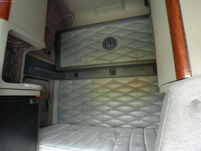 2016 Freightliner Cascadia