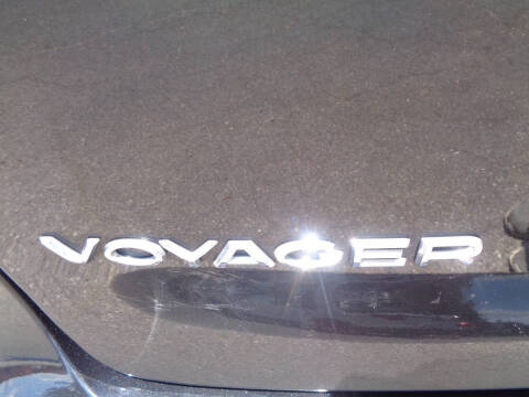 2021 Chrysler Voyager LX