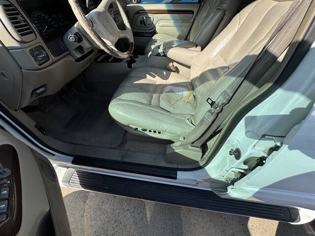 2000 Cadillac Escalade