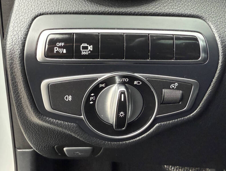 2017 Mercedes-Benz GLC GLC 300