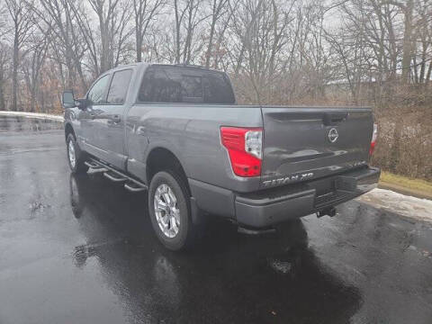 2024 Nissan Titan XD SV