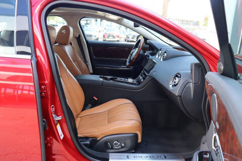 2016 Jaguar XJ R-Sport