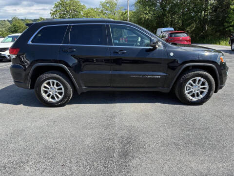 2020 Jeep Grand Cherokee Laredo E