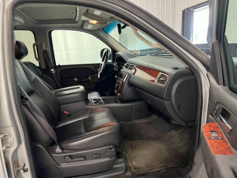 2014 Chevrolet Suburban LT