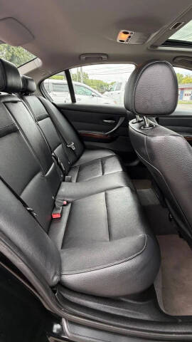 2011 BMW 3 Series 328i