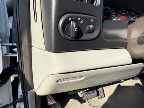 2005 Ford Excursion XLT