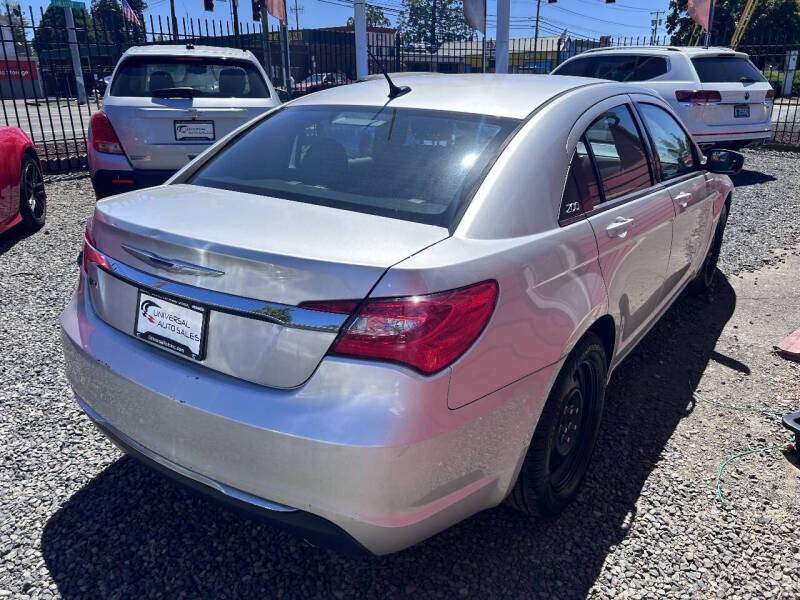 2012 Chrysler 200 LX