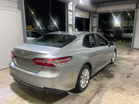 2020 Toyota Camry LE