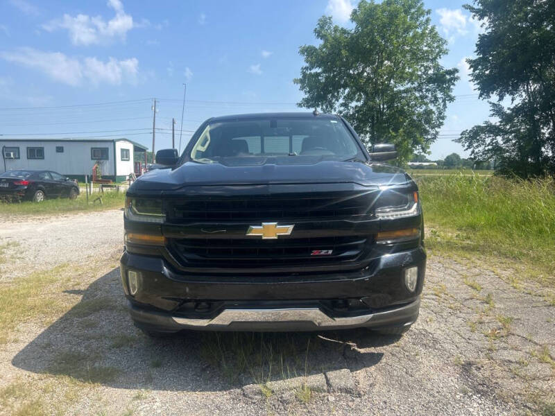 2017 Chevrolet Silverado 1500 LT 4X4 Crew Cab Short Box's photo