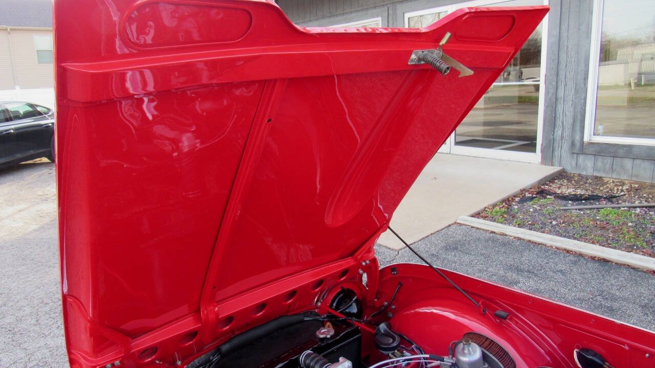 1967 Triumph TR4 14