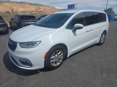 2023 Chrysler Pacifica Touring L