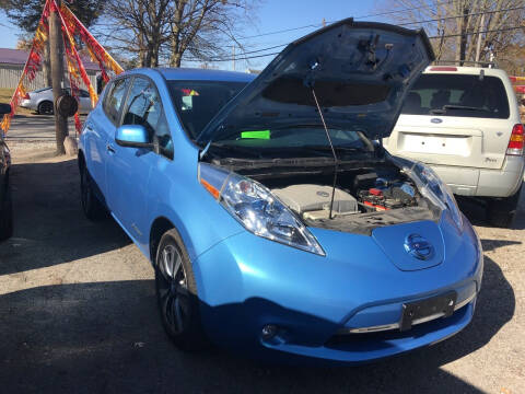 2013 Nissan LEAF for sale at Antique Motors in Plymouth IN