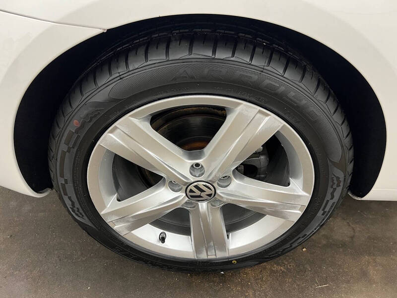 2012 Volkswagen Eos Lux SULEV