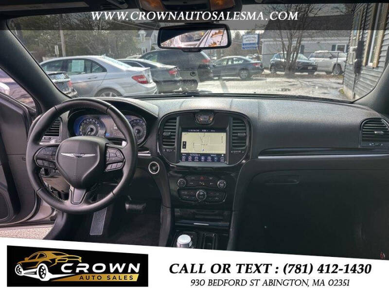 2017 Chrysler 300