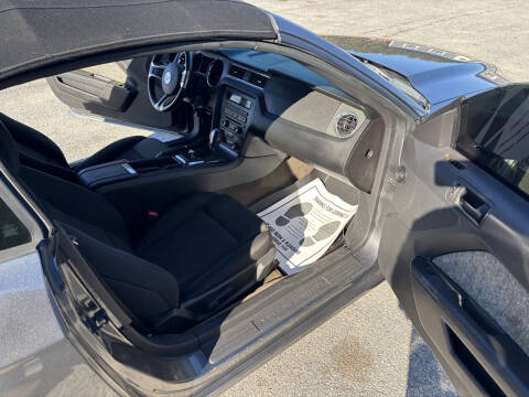 2013 Ford Mustang V6