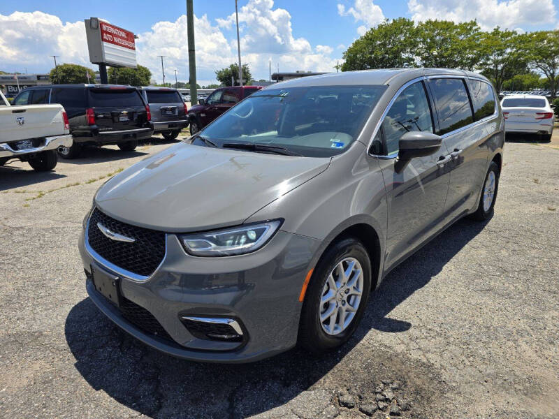 2023 Chrysler Pacifica Touring L
