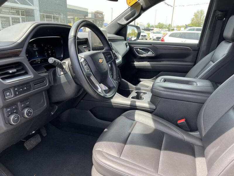 2024 Chevrolet Suburban LT