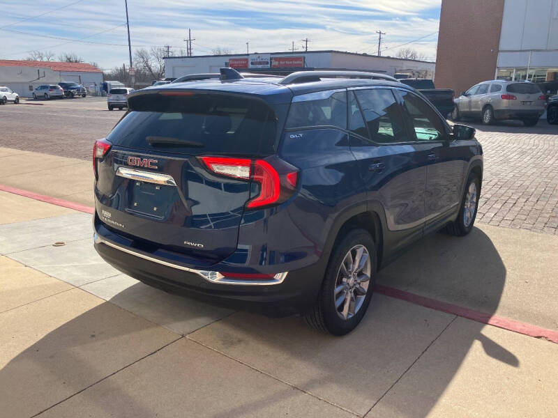 2022 GMC Terrain SLT