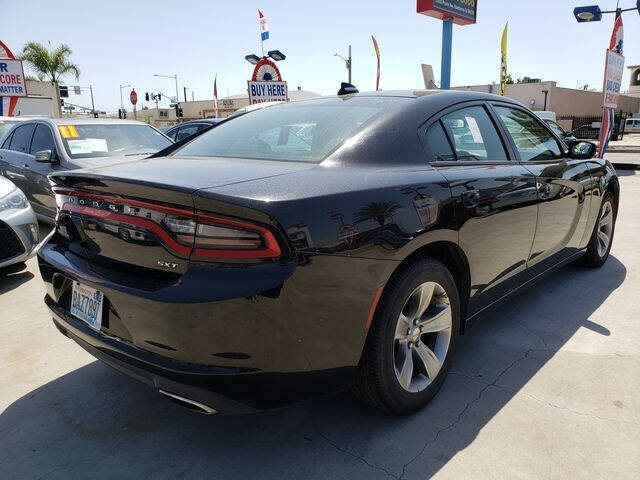 2016 Dodge Charger SXT