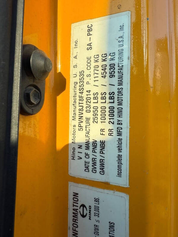 2015 Hino 338