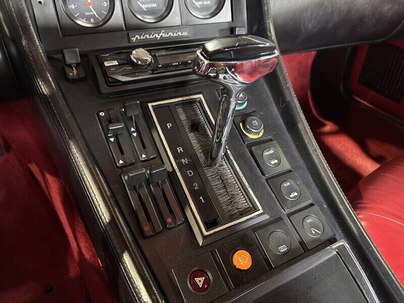 1983 Ferrari 400i 22