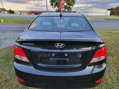 2017 Hyundai Accent Value Edition