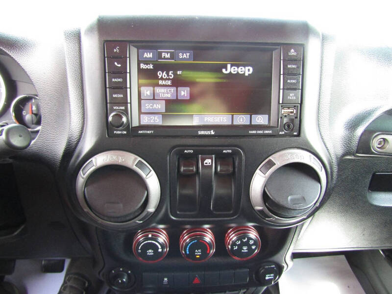 2016 Jeep Wrangler Willys Wheeler