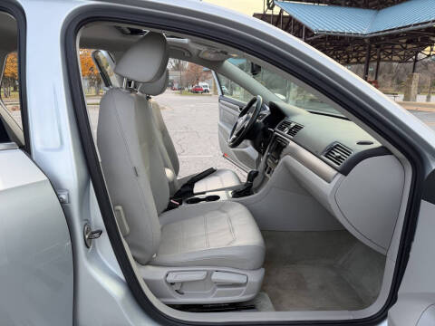 2014 Volkswagen Passat 2.0L TDI SE