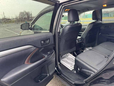 2015 Toyota Highlander LE Plus