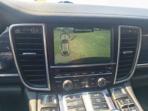 2016 Porsche Panamera