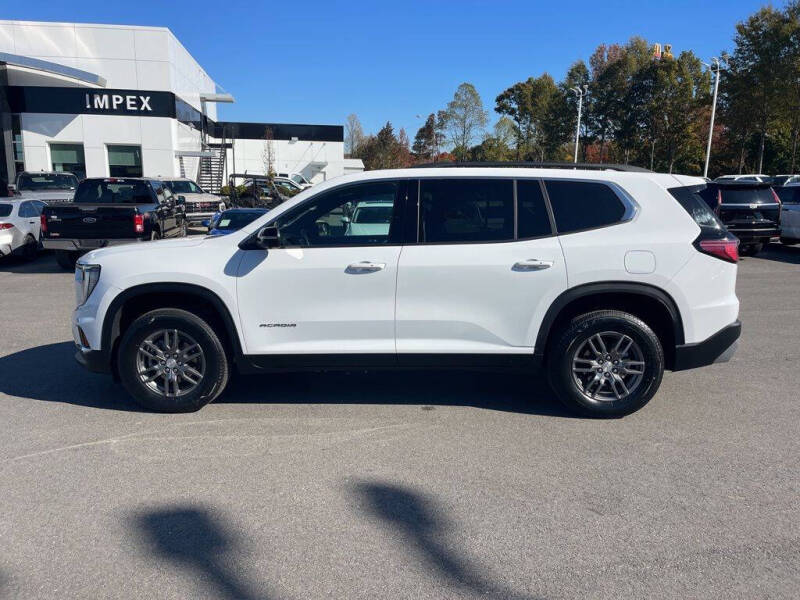 2025 GMC Acadia Elevation