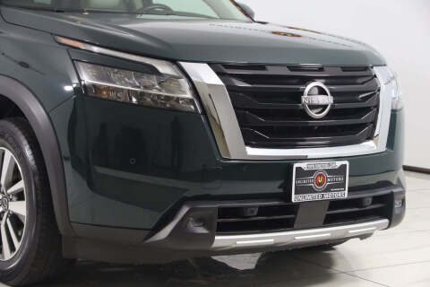 2022 Nissan Pathfinder SL