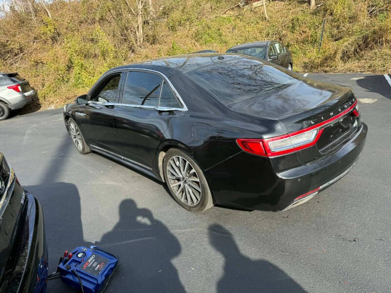 2017 Lincoln Continental Select