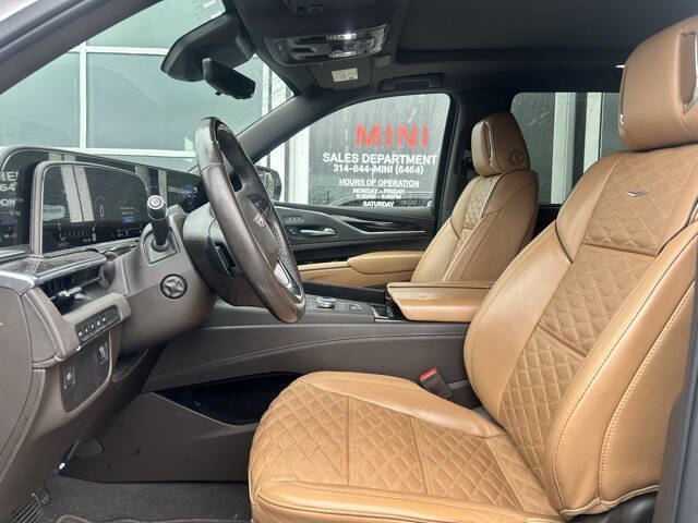 2022 Cadillac Escalade Premium Luxury