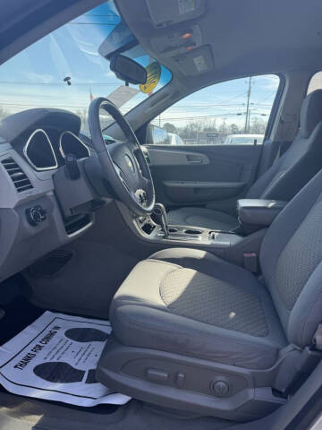 2012 Chevrolet Traverse LS