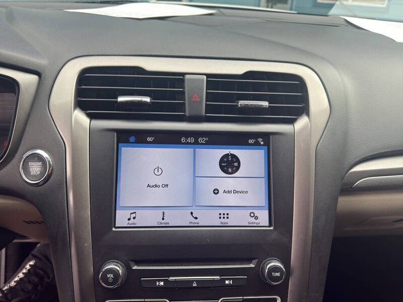 2018 Ford Fusion SE