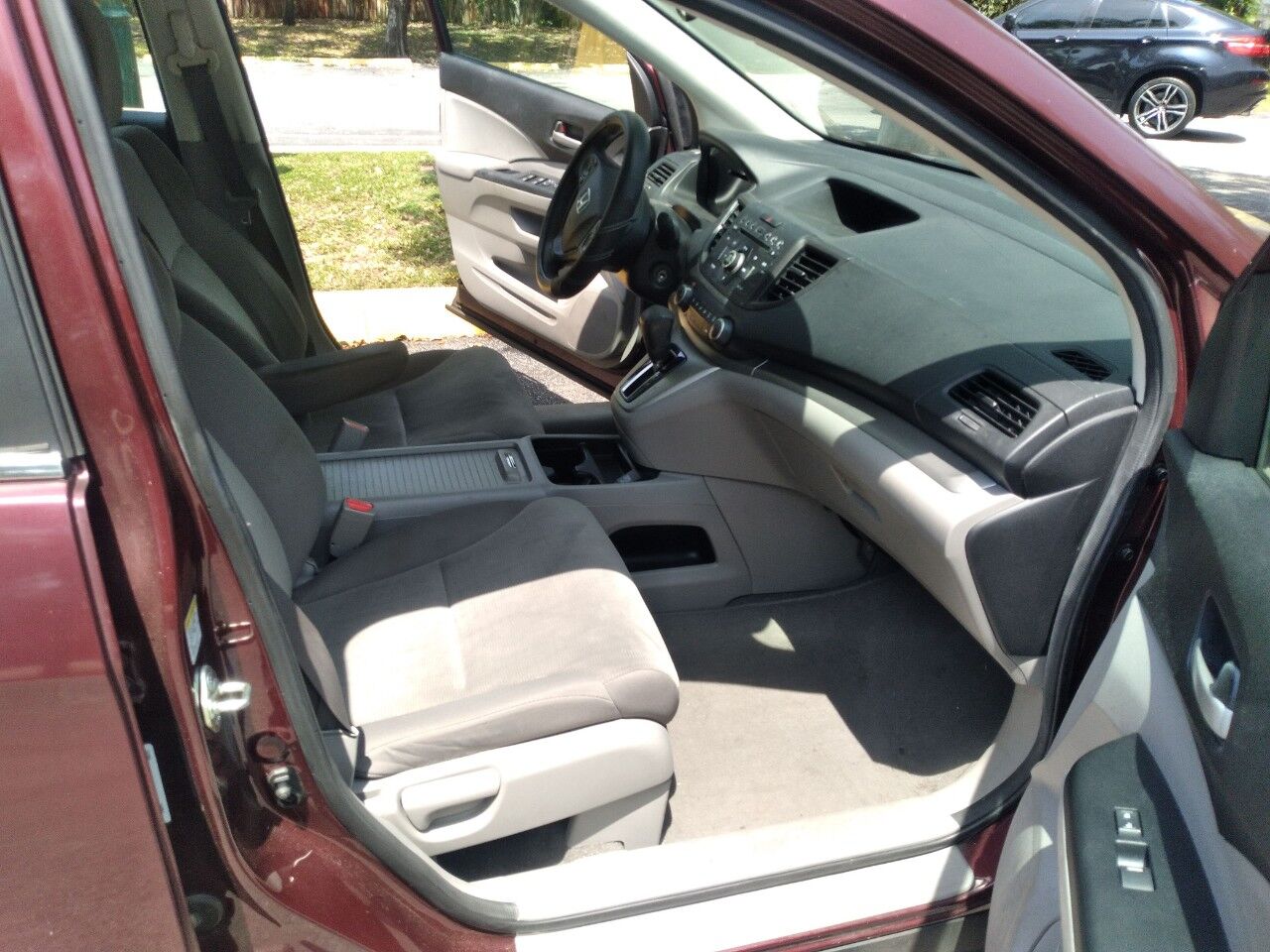 2014 Honda CR-V SUV - $16,999