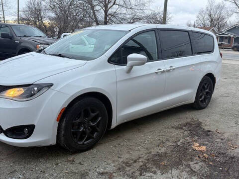 2020 Chrysler Pacifica Touring